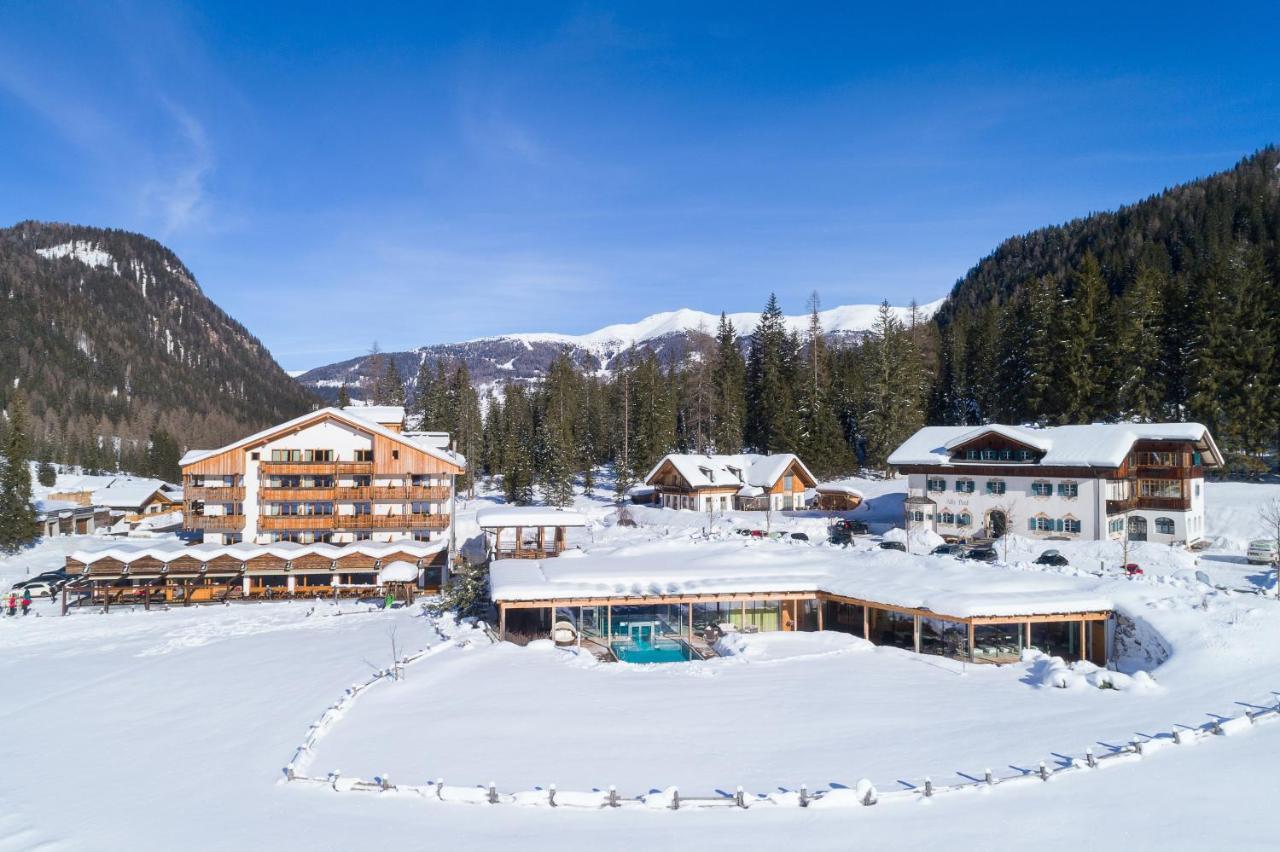 Hotel Dolomitenhof & Chalet Alte Post Sesto Kültér fotó