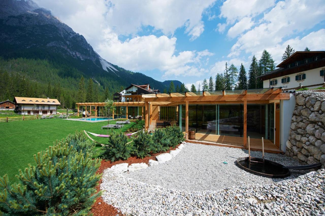 Hotel Dolomitenhof & Chalet Alte Post Sesto Kültér fotó