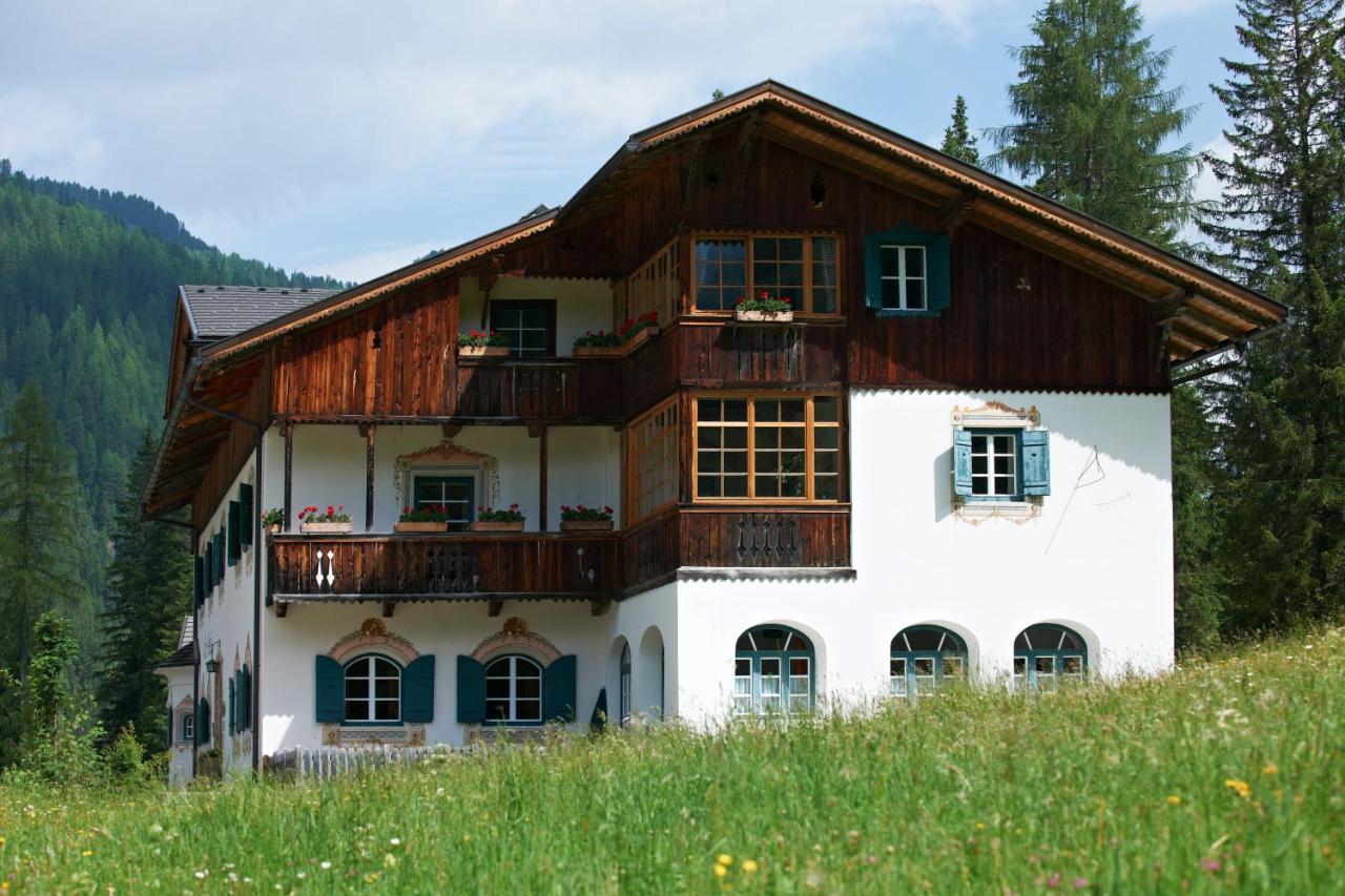 Hotel Dolomitenhof & Chalet Alte Post Sesto Kültér fotó